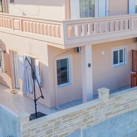 Artemis No.2 Apartment Kíszamosz Kültér fotó