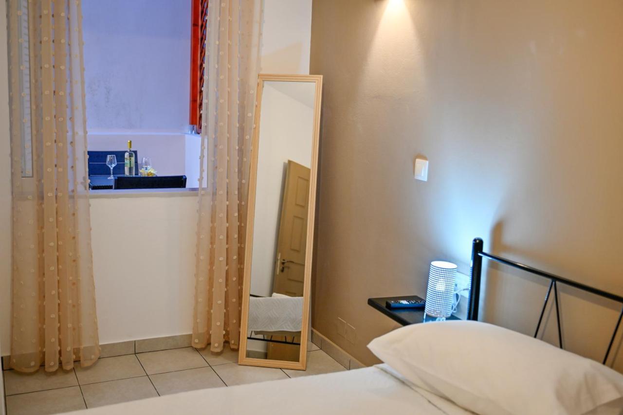 Artemis No.2 Apartment Kíszamosz Kültér fotó