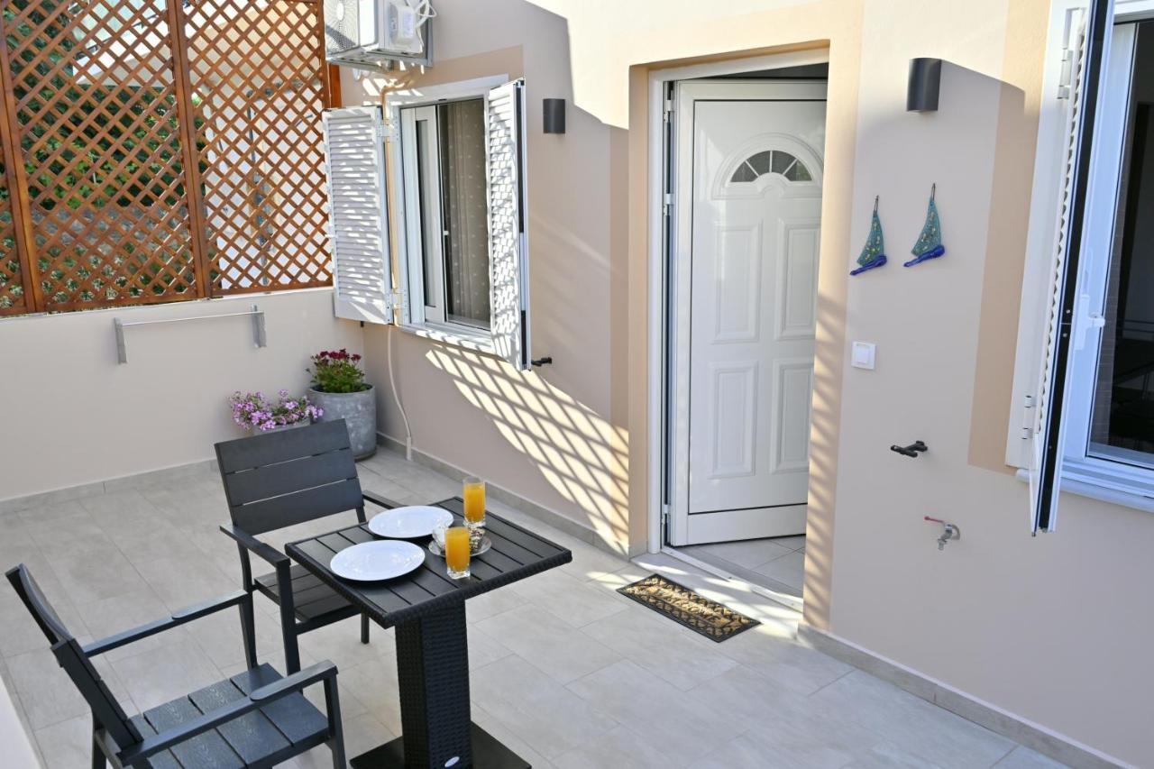 Artemis No.2 Apartment Kíszamosz Kültér fotó